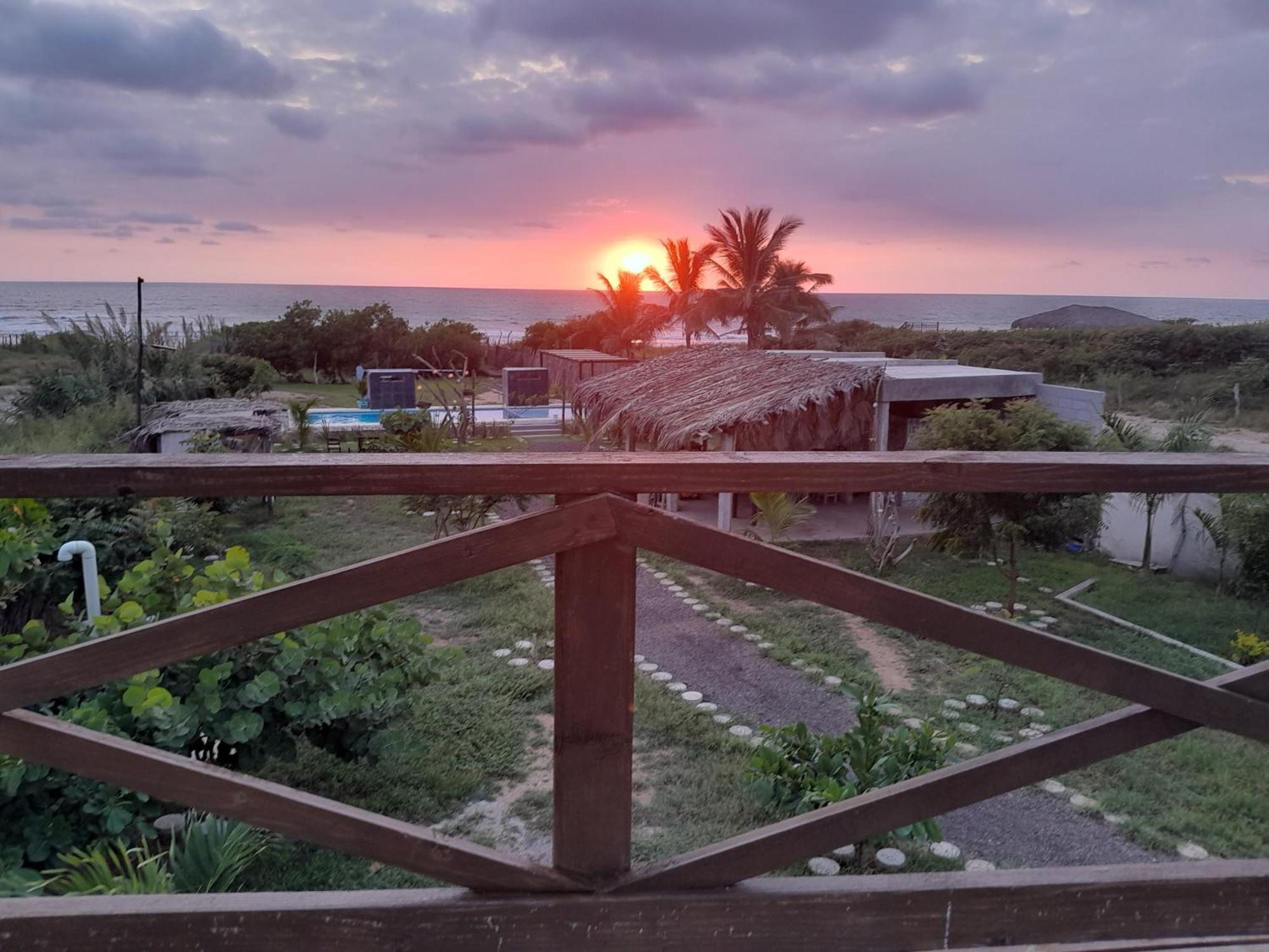 Tres Velas Surf Celestino Gazca Villasenor エクステリア 写真