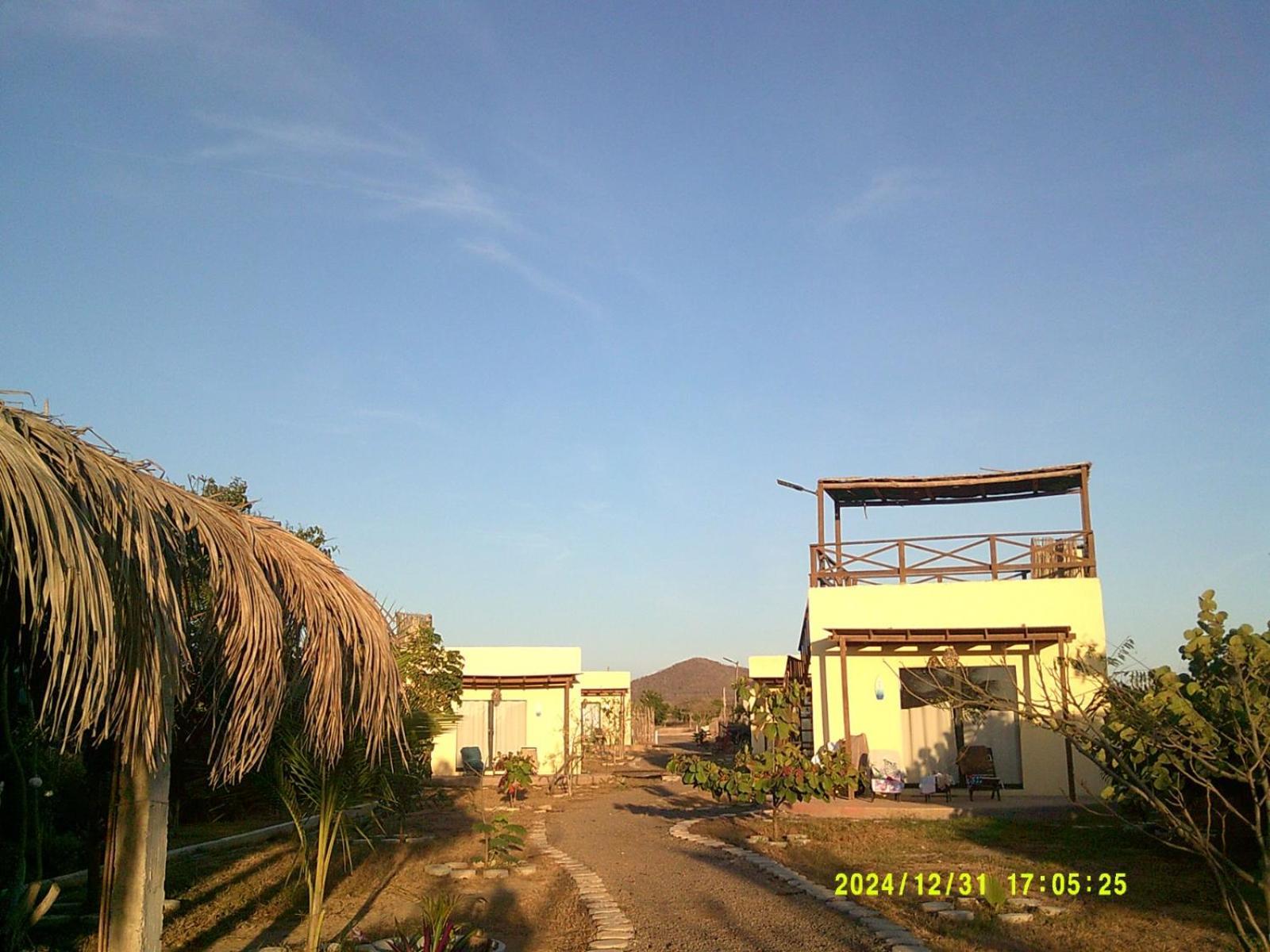 Tres Velas Surf Celestino Gazca Villasenor エクステリア 写真